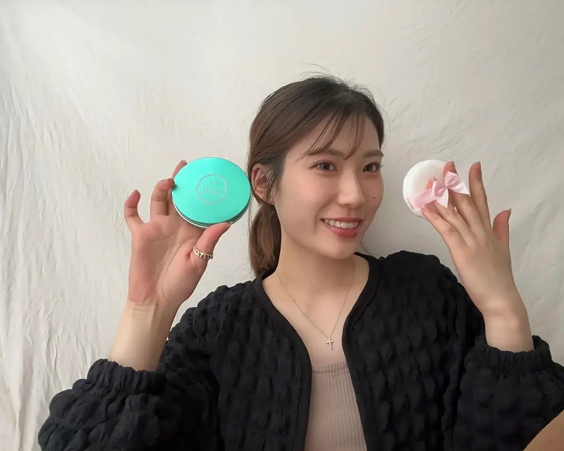 Phấn phủ dưỡng da ngừa mụn Club Suppin