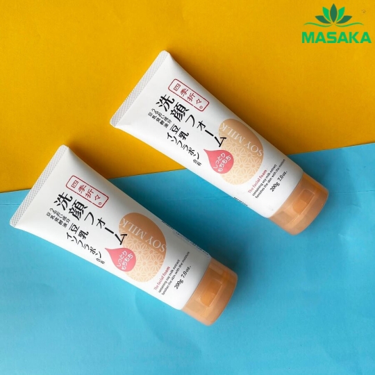 SỮA RỬA MẶT TINH CHẤT SỮA ĐẬU NÀNH SHIKIORIORI (TUÝP 200G)