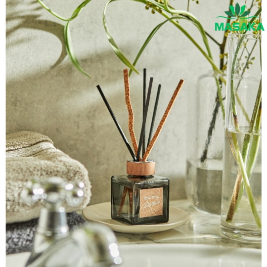 SET REFILL BỘ TINH DẦU KHUẾCH TÁN THƠM PHÒNG EARTH SUKKI-RI HƯƠNG SUỐI RỪNG THUẦN KHIẾT