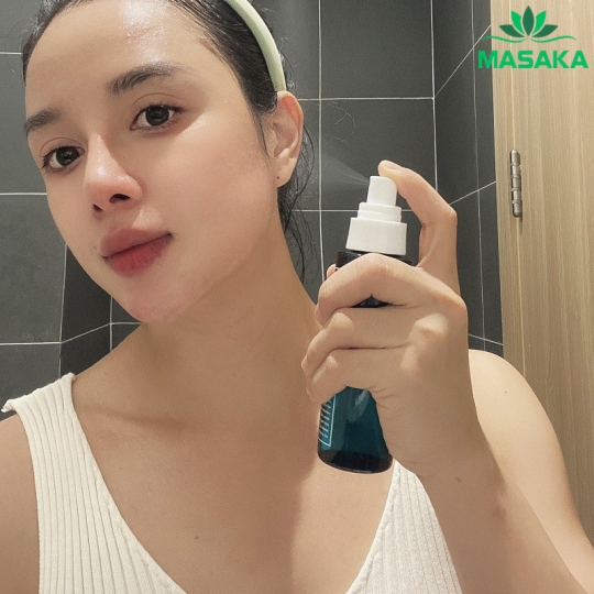 XỊT PHUN SƯƠNG DƯỠNG ẨM, NGĂN NGỪA MỤN & PHỤC HỒI TỔN THƯƠNG DA DO MỤN CICA METHOD