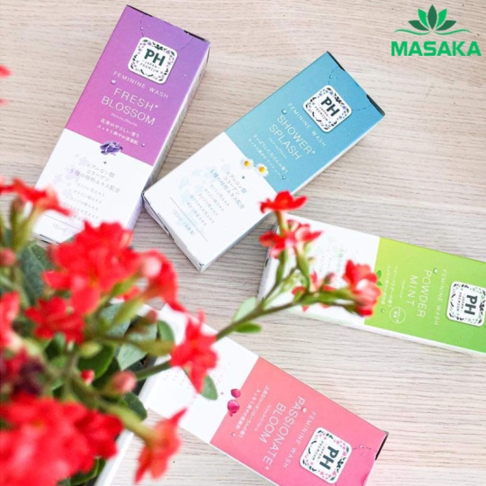 DUNG DỊCH VỆ SINH PHỤ NỮ PH JAPAN PREMIUM HƯƠNG HOA HỒNG