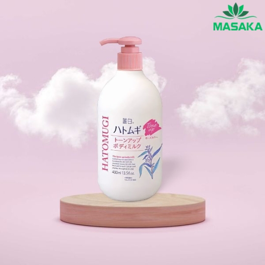 SỮA DƯỠNG THỂ NÂNG TONE VÀ LÀM SÁNG DA HATOMUGI (CHAI 400ML)