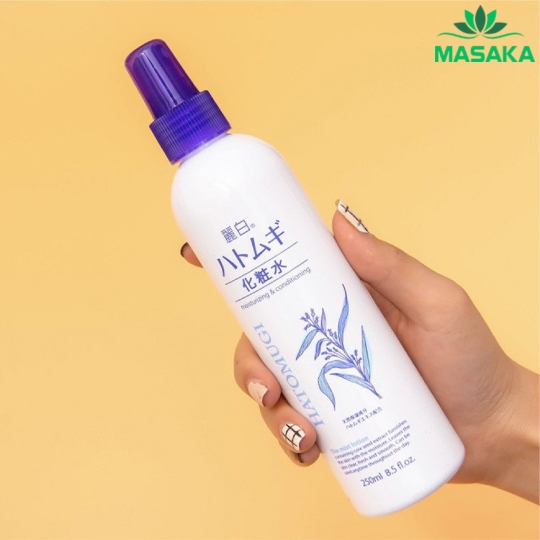 XỊT PHUN SƯƠNG DƯỠNG ẨM VÀ LÀM SÁNG DA HATOMUGI (CHAI 250ML)